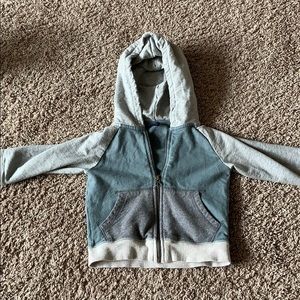 2T gap hooded zip up sweatshirt